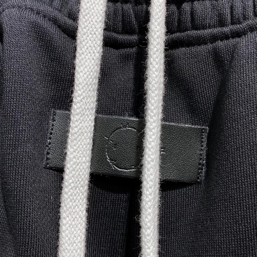 Quần Short ERIC LOGO BASIC Unisex Nam Nữ Phong Cách Đường Phố Streetwear