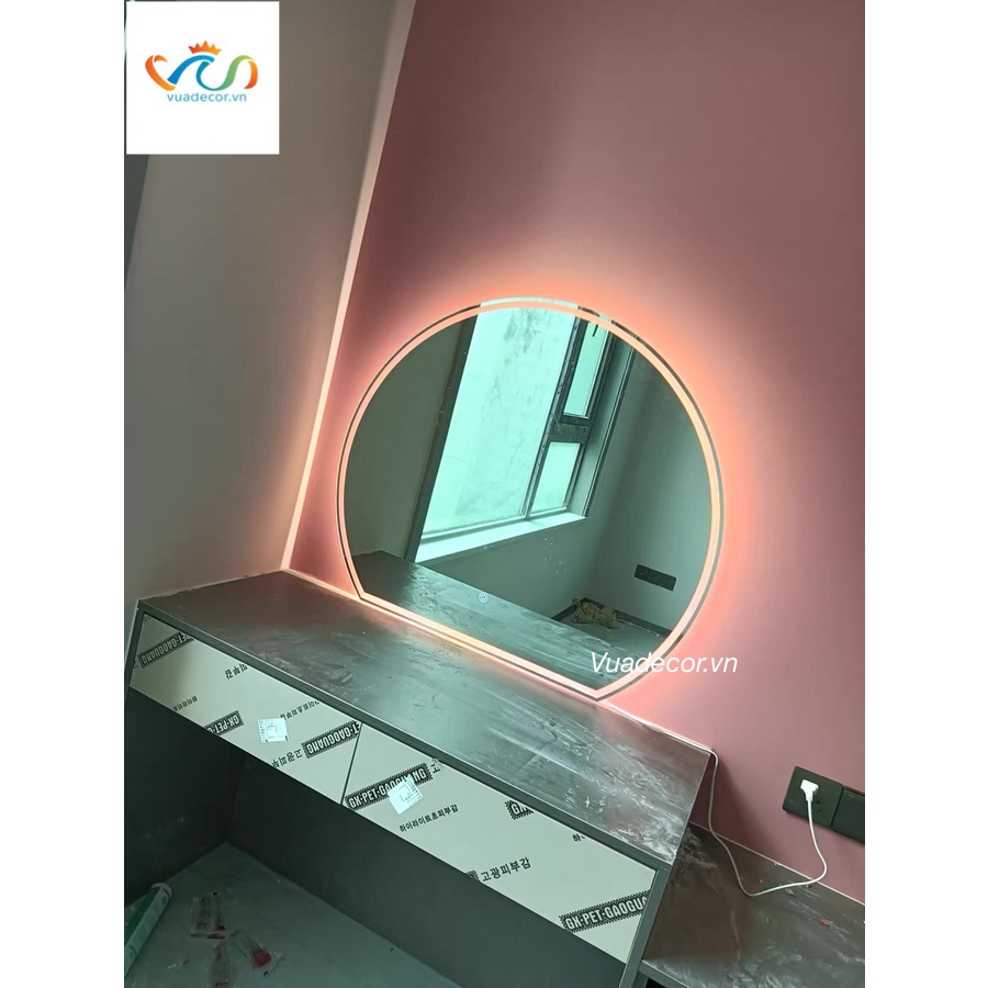 Gương tròn khuyết treo phòng tắm, bàn trang điểm VUADECOR led cảm ứng cao cấp