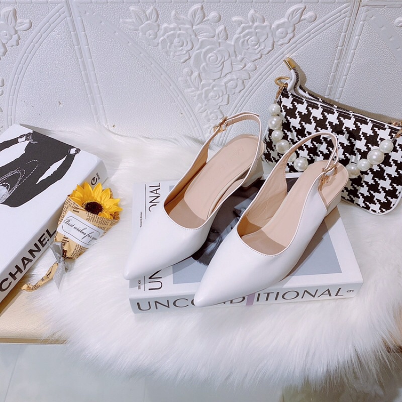 [Xả hàng] Giày sandal bít mũi công sở gót vuông điểm viền vàng kiểu dáng cổ điển