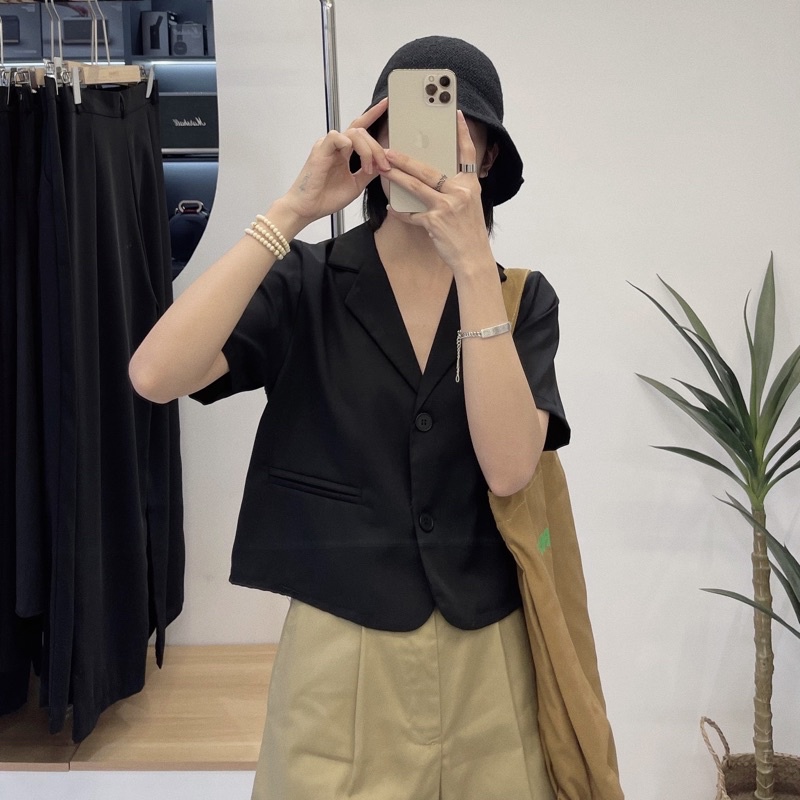 Áo blazer dáng lửng AK13 | BigBuy360 - bigbuy360.vn