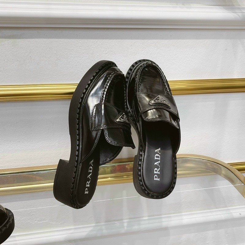 Giày sục P.R.A.D.A nữ độn đế cao 5cm da bóng cực xịn