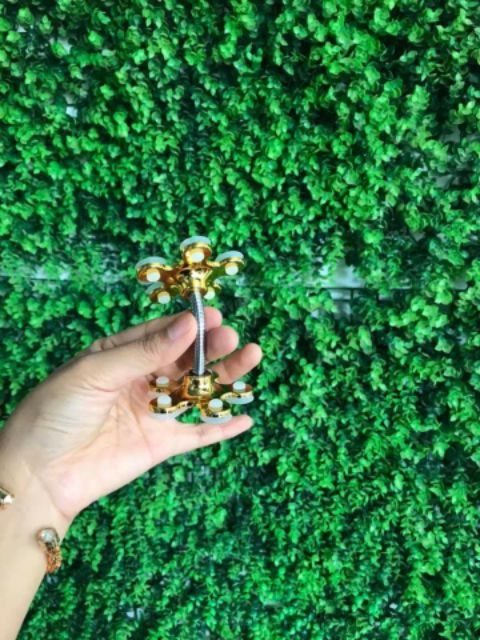 KẸP ĐIỆN THOẠI HÚT CHÂN KHÔNG | BigBuy360 - bigbuy360.vn