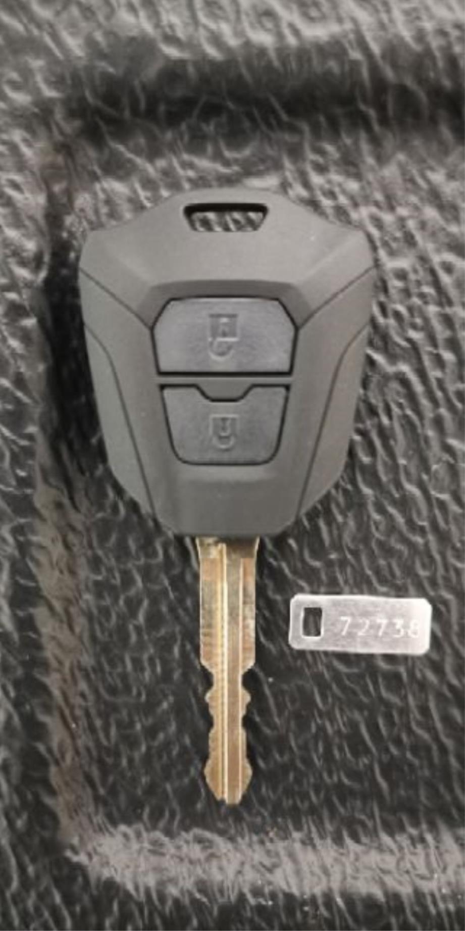 (bochang)Isuzu folding key frame, smart key with original remote