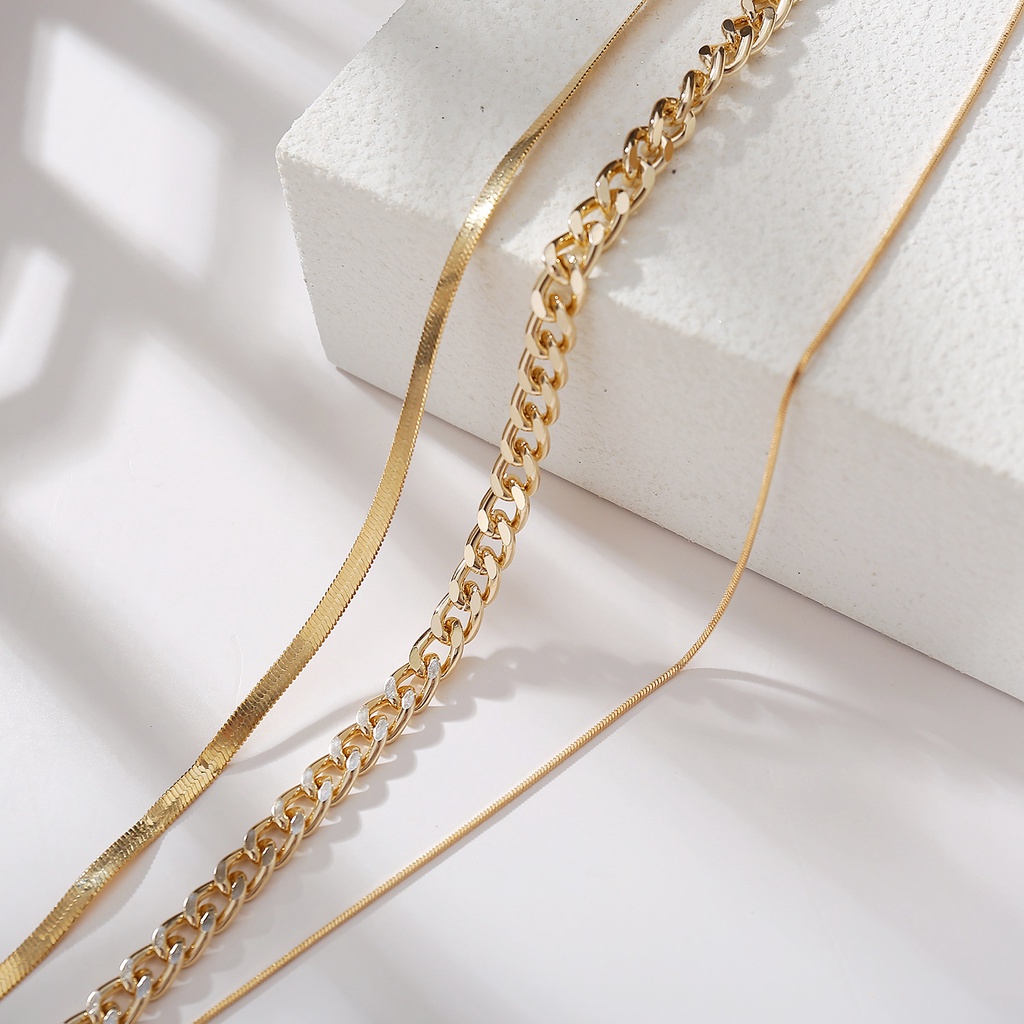 Women's Multilayer Alloy Gold Necklace /Bohemian Multilayer Snake Cuban Chain Necklace / Elegant  Clavicle Necklace/Vintage Gold Coin Pearl Choker Sweater Necklace