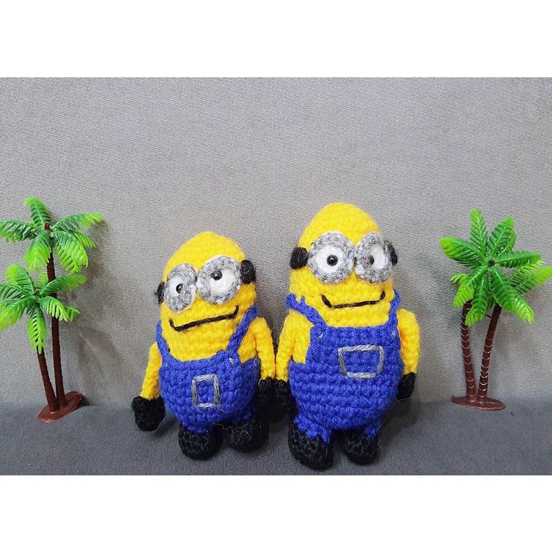 Gấu bông minion len