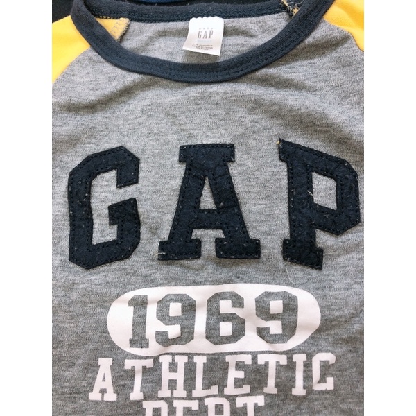 Thanh lý 2 áo thun bé trai size 6-9m