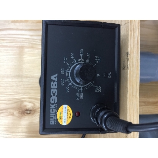 MÁY HÀN QUICK 936A