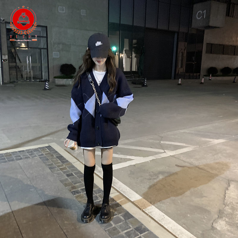 Áo khoác Cardigan cổ chữ V dài tay kẻ sọc caro thời trang cho nữ | BigBuy360 - bigbuy360.vn