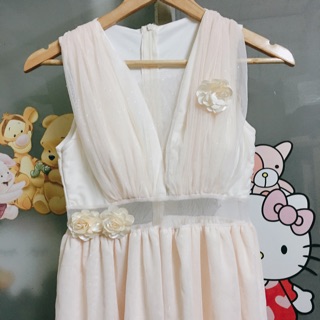 Áo đầm dự tiệc ren tầng