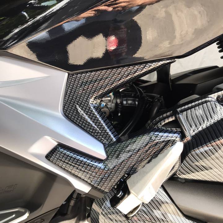 Ốp gác chân sau Carbon xe Air blade 2020 Greennetworks