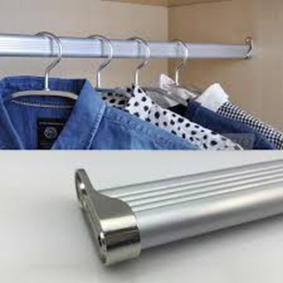 BỘ THANH SUỐT TREO TỦ ÁO( GỒM 1 THANH TREO 3M VÀ 6 CHÉN MÓC)