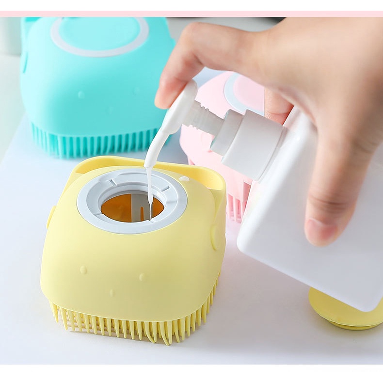 Bàn Chải Tắm Cho Thú Cưng Bằng Silicone Mềm