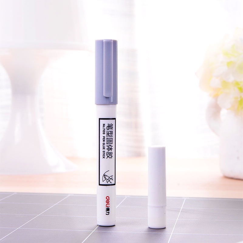 Keo dán Deli với độ kết dính chắc chắn có lõi keo nạp lại tiện lợi cho văn phòng