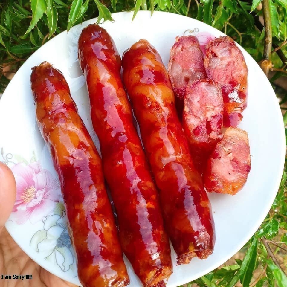 Lạp xưởng gác bếp gói 500gram (tặng kèm chẩm chéo) - Đặc sản Thịt Gác Bếp Vùng Cao Tây Bắc | BigBuy360 - bigbuy360.vn