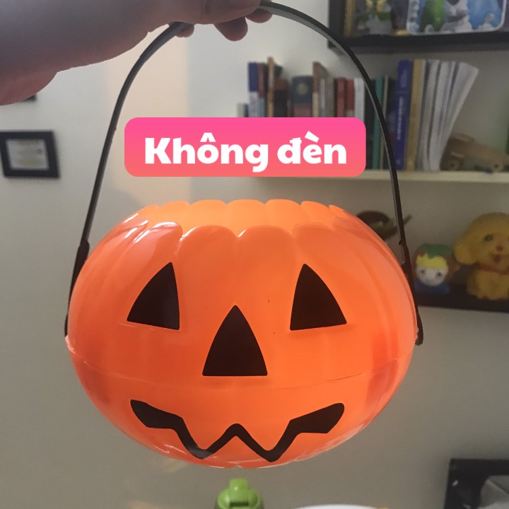 Halloween cho bé. Choàng+mũ phù thủy combo hàng có sẵn (tặng kèm giỏ kẹo bí ngô)