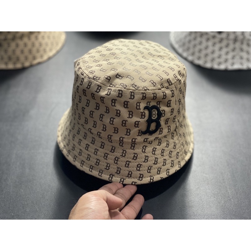 Nón bucket M..L..B hot hit