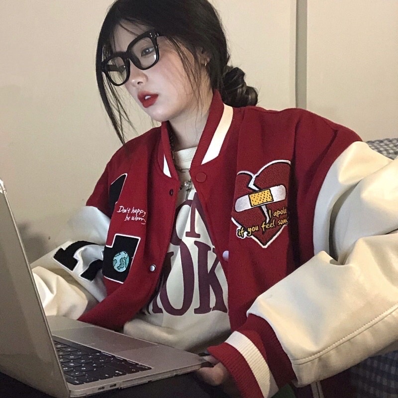 Áo Khoác Varsity Jacket Nỉ Hình Thêu Tay Da Cao Cấp