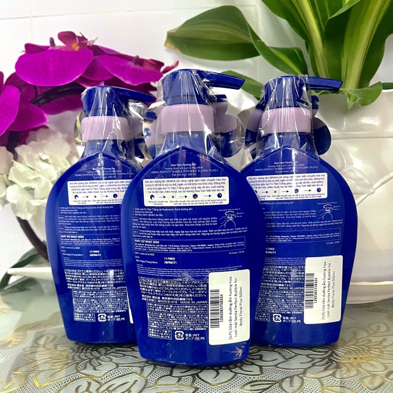 Sữa tắm dưỡng ẩm hương hoa tươi mát Senka Perfect Bubble for Body Floral Plus n 500ml