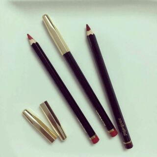 Chì kẻ viền môi Yves Saint Laurent Lip Liner