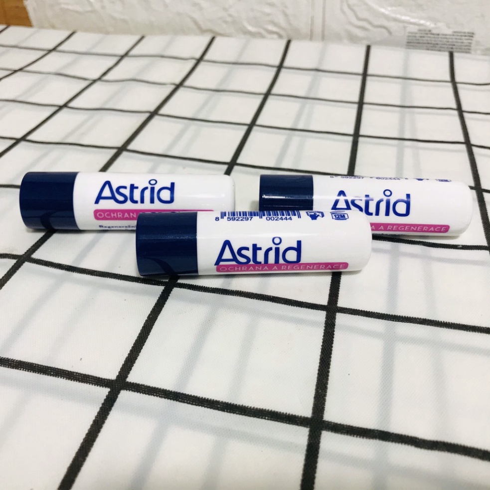 Son dưỡng Astrid tái tạo môi từ mỡ hươu 4,8g