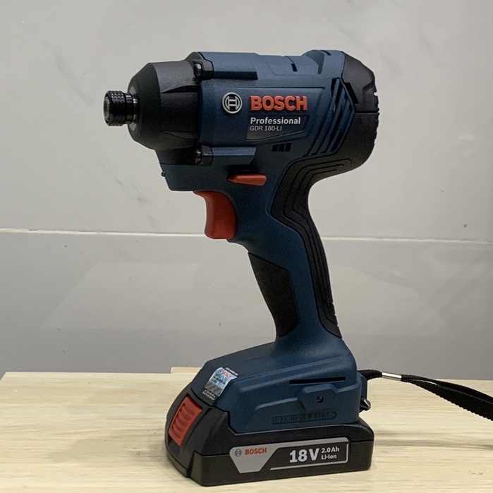 MÁY VẶN VÍT DÙNG PIN BOSCH GDR 180-LI