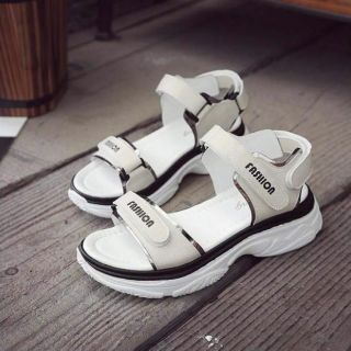 Dép Sandal  học sinh kiểu dáng Hàn Quốc