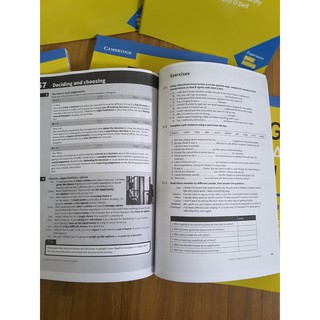 Cambridge English Collocations in Use Intermediate with Answers ( Second Edition)