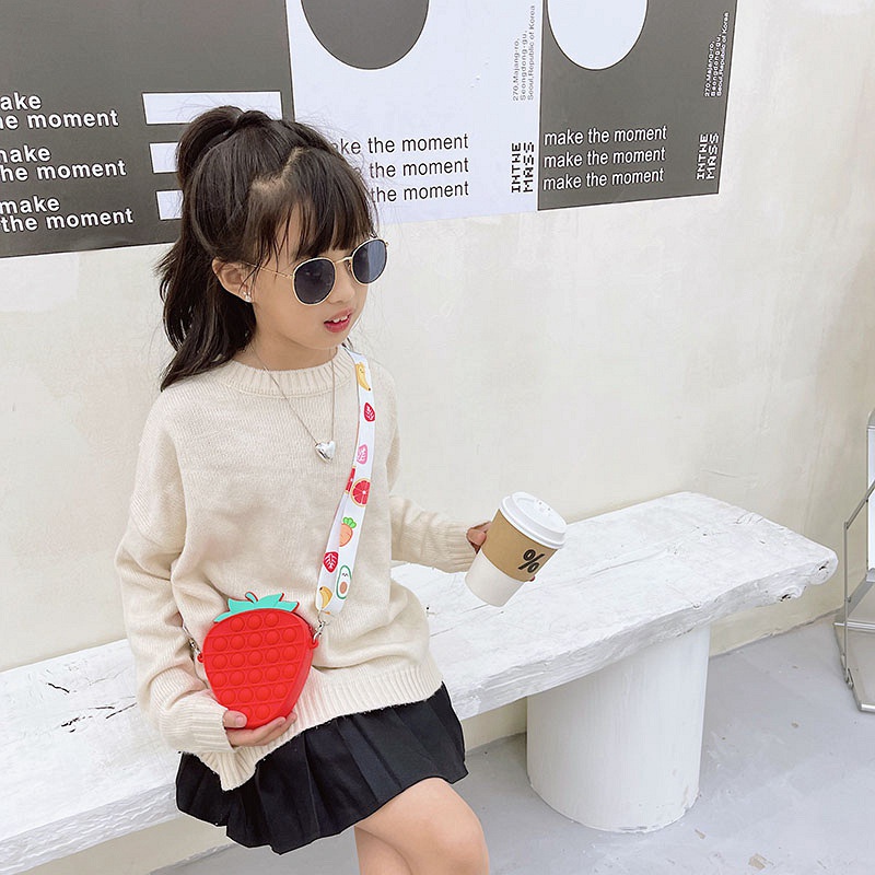 Túi đeo vai nhiều hình dạng dễ thương bằng silica gel giúp giảm căng thẳng