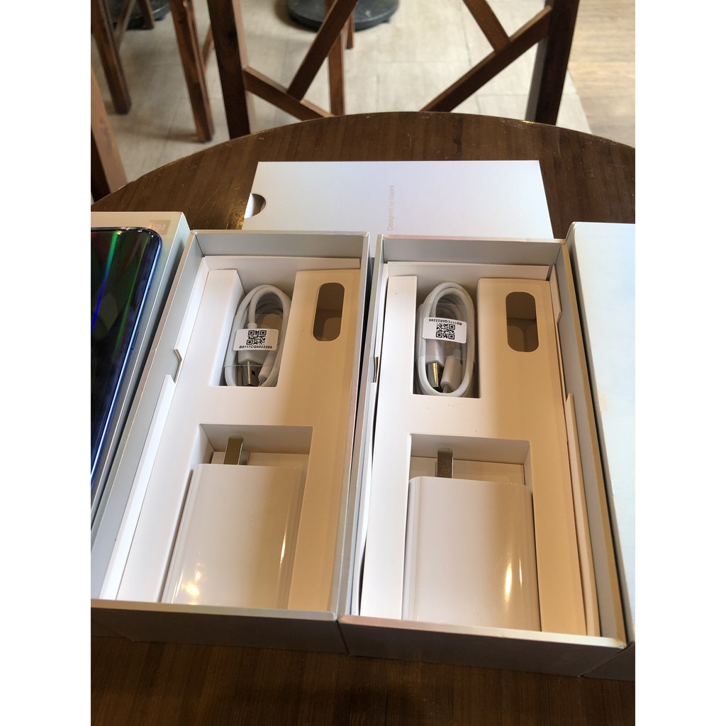 Điện thoại xiaomi mi 9 nguyên hộp ram 6gb bộ nhớ 128gb cấu hình khủng | BigBuy360 - bigbuy360.vn