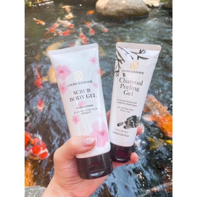 (Kèm quà tặng)Tẩy tế bào chết da mặt từ than hoạt tính LAURA SUNSHINE CHARCOAL PEELING GEL 120ml | BigBuy360 - bigbuy360.vn
