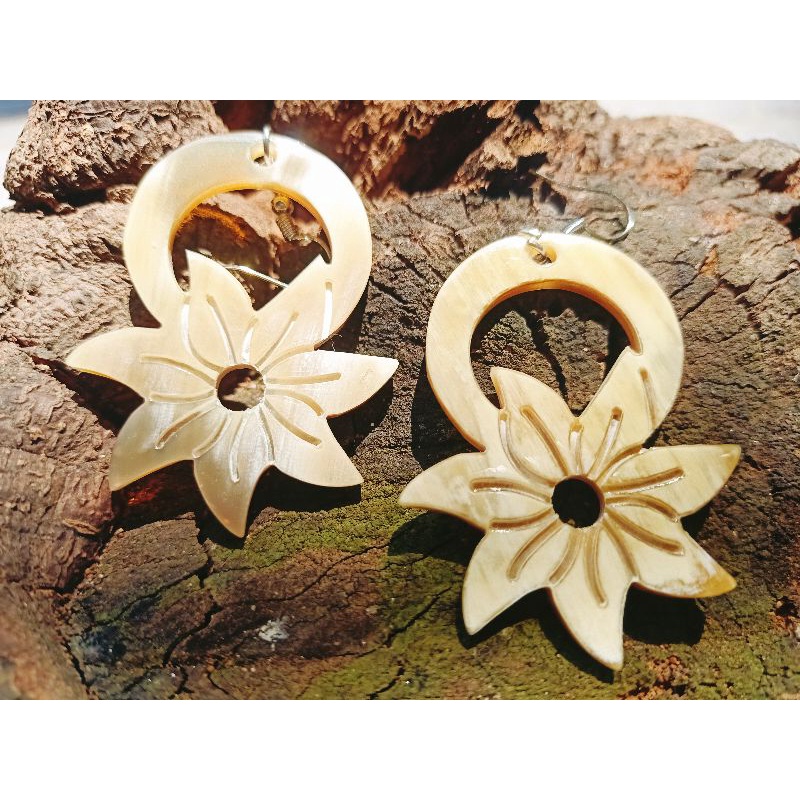 Bông tai làm từ sừng trâu tự nhiên hàng cao cấp xuất đi châu Âu đeo không bị ăn tai