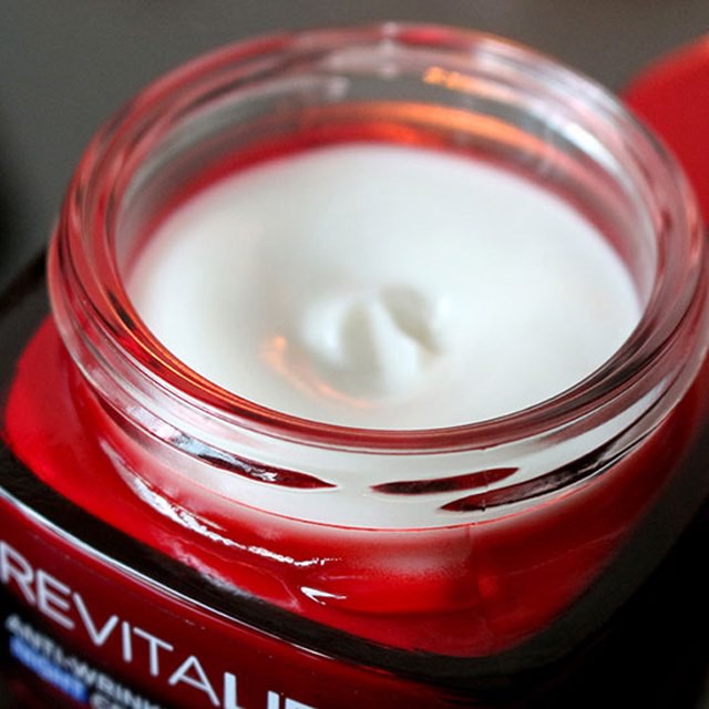 Kem Dưỡng Da Ban Đêm L'Oreal Revitalift Anti Wrinkle + Firming Night Cream