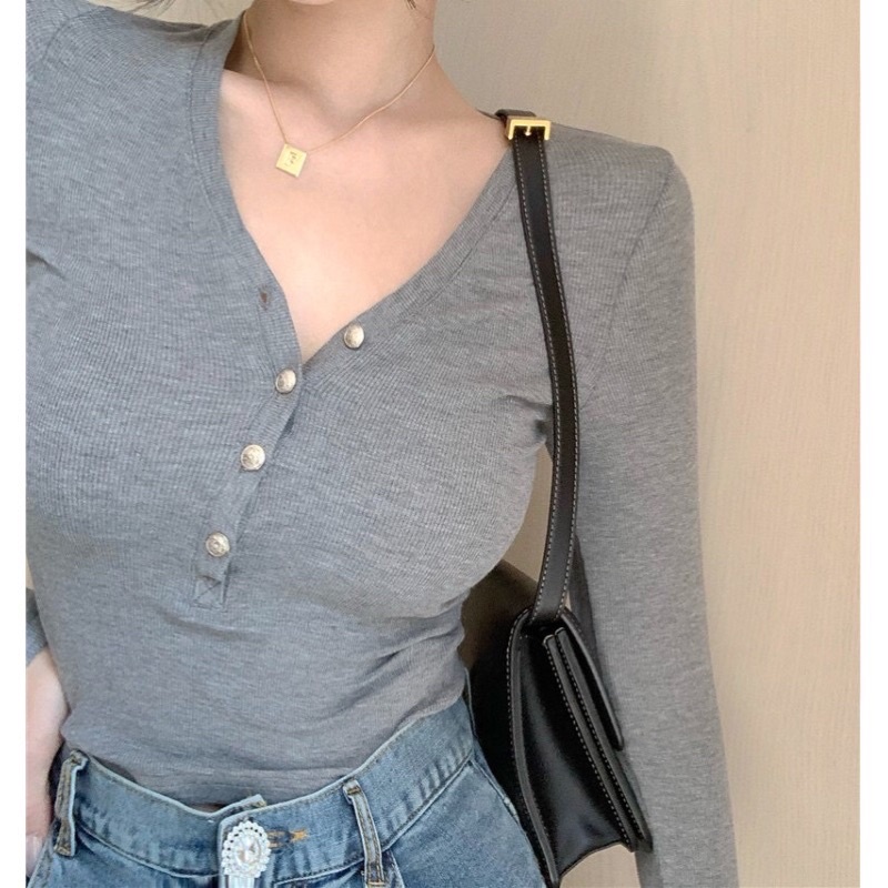 Áo Thun Nữ Tay Dài Dáng Ôm Cúc Đóng Ngực Áo Croptop Tay Dài Cổ Tim - Titifa Shop