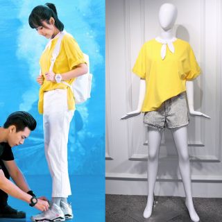 Áo phông cổ nơ của Đồng Niên Dương Tử trong phim Cá Mực Hầm Mật