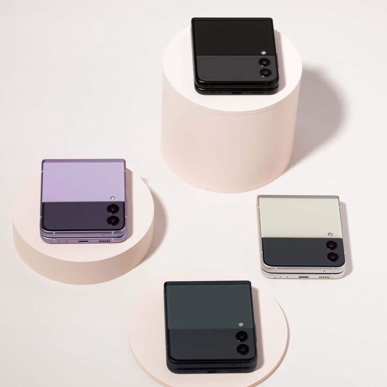 Điện thoại Samsung Galaxy Z Flip4 5G