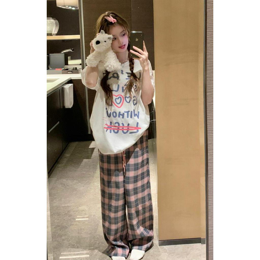 Bộ Áo Thun In Chữ Phối Quần Dài Ôm Dáng Thời Trang 63483