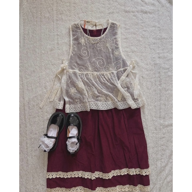 Đầm yếm xinh xắn