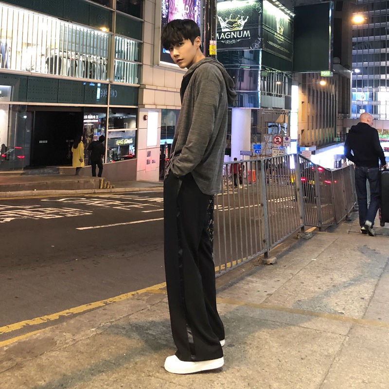 Quần tây ống rộng phong cách quyến rũ cho nam | BigBuy360 - bigbuy360.vn