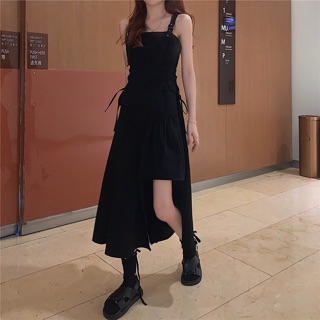 Váy hai dây lệch tà màu đen
