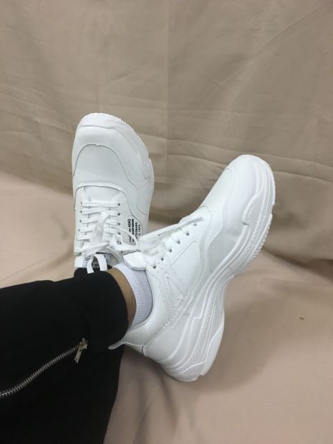 [GIÁ SIÊU RẺ+ TẶNG TẤT KHỬ MÙI] Giày thể thao nam 2019 B02 - Tăng chiều cao - Thoáng Khí | BigBuy360 - bigbuy360.vn