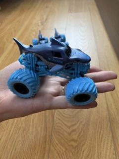 Mô Hình Monster Jam Cá Mập - Megalodon (Nobox)