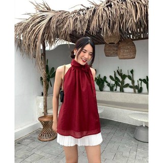Set áo đỏ cổ yếm kèm chân váy