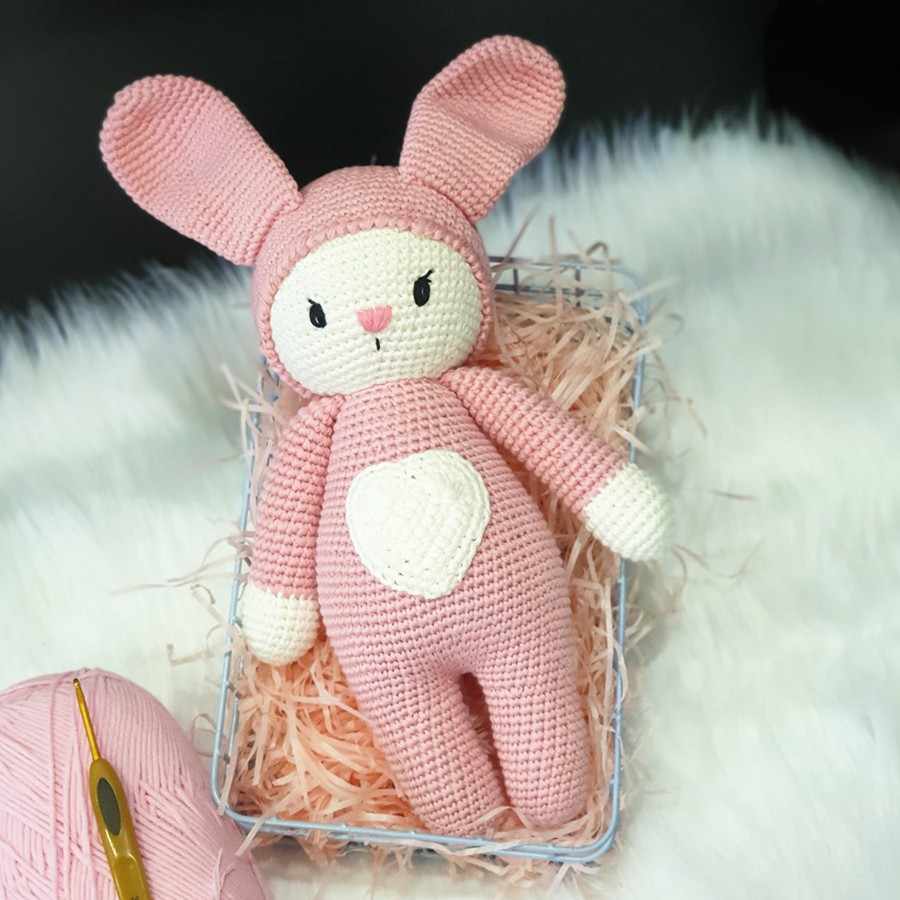 Gấu bông cao cấp Amigurumi cao cấp Amiu VN - Thỏ tim màu hồng handmade làm từ sợi cotton 100% an toàn cho bé yêu