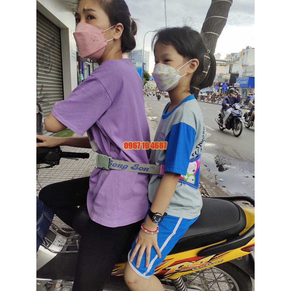 Đai đi xe máy Song son an toàn cho bé