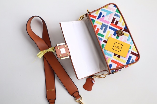 Túi xách nữ đeo chéo hoạ tiết FF màu sắc 2020 hàng cao cấp fullbox có hộp