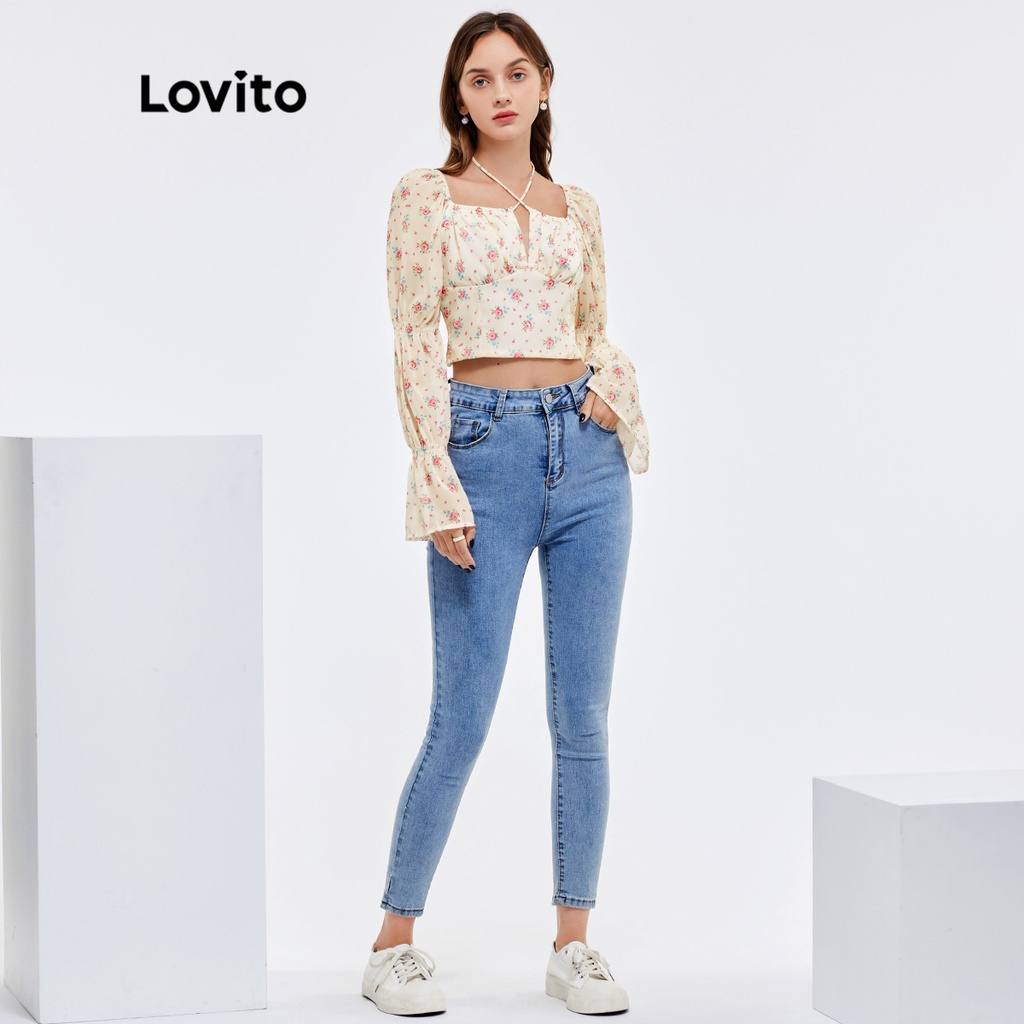 Áo kiểu Lovito họa tiết hoa nhí tay áo Virago phong cách dễ thương L25AD104 (màu trắng ngà)