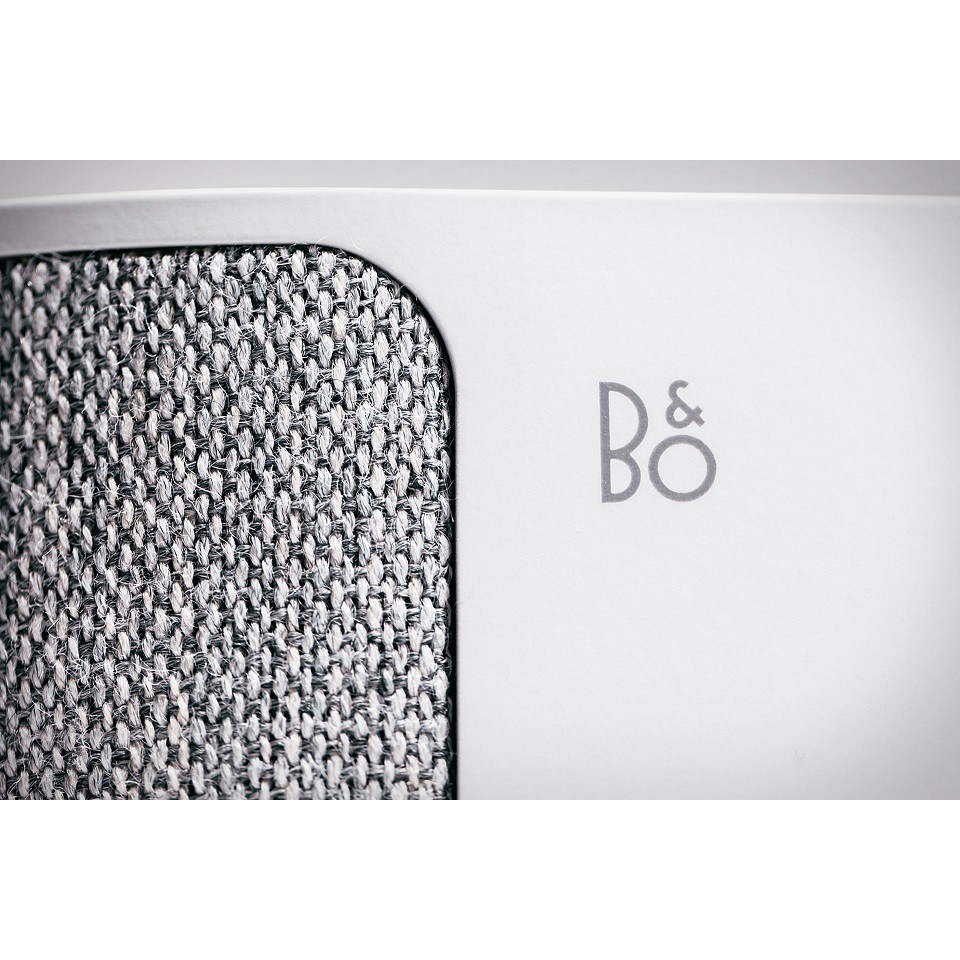 Loa bluetooth B&O Beoplay M3