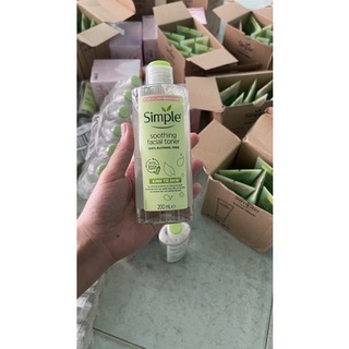 Toner nước hoa hồng Simple