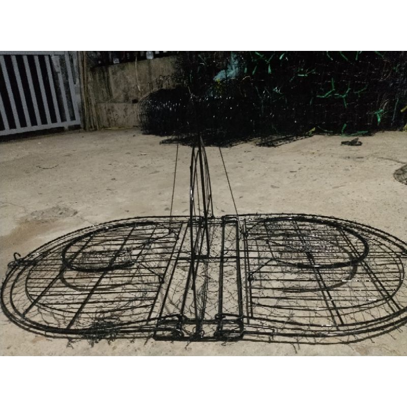 Mẹt Treo Bìm Bịp, Quốc Chuyên Đánh Mồi Nhái