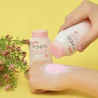 Phấn Pond's kiềm dầu